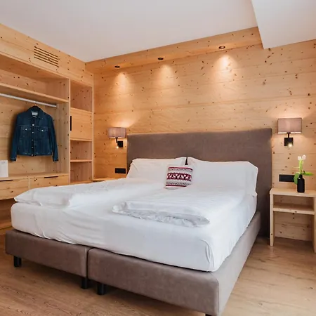 Hotel Li Anta Rossa Livigno Exterior photo