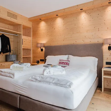 Hotel Li Anta Rossa Livigno Exterior photo