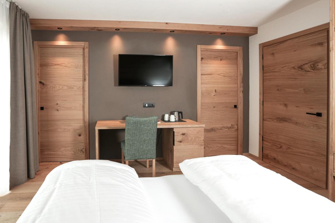 Hotel Li Anta Rossa 4*